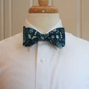 Bow Tie, Rifle Paper Co. Amalfi Freja tea/aqua/green floral bow tie, wedding bow tie, groom/groomsmen bow tie, Kentucky Derby bow tie