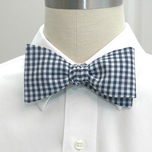 Men's Bow Tie, navy blue & white gingham check, wedding bow tie, groom bow tie, groomsmen gift, traditional bow tie, southern style bow tie image 3