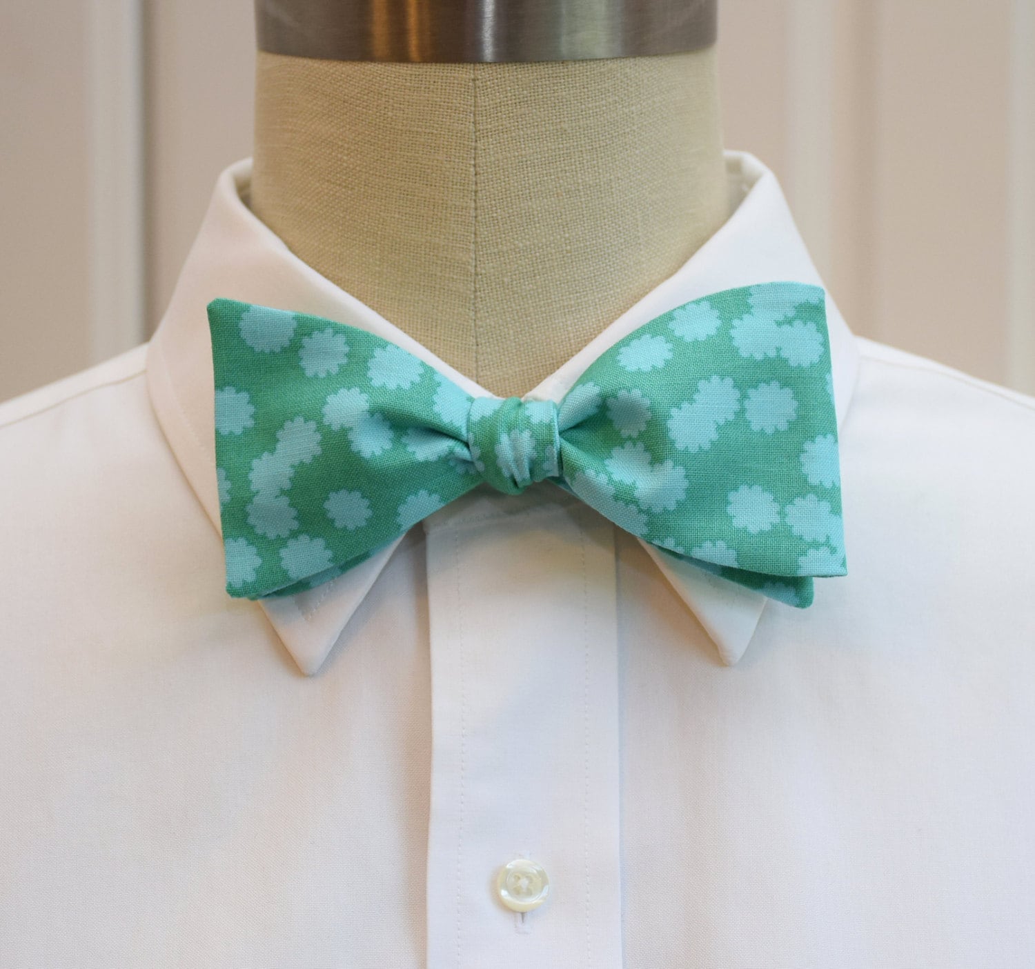 Bow Tie, turquoise/aqua flowers, wedding bow tie, groom bow tie ...