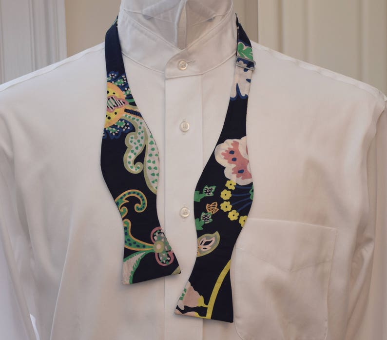 groomgroomsmen bow tie Men/'s Bow Tie dark navy multi floral Symphony print bow tie tuxedo accessory wedding bow tie Liberty of London