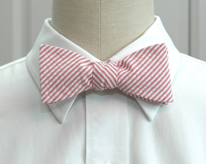 Bow Tie. coral seersucker, salmon bow tie, wedding party tie, groom bow tie, groomsmen gift, summer bow tie, wedding bow tie,