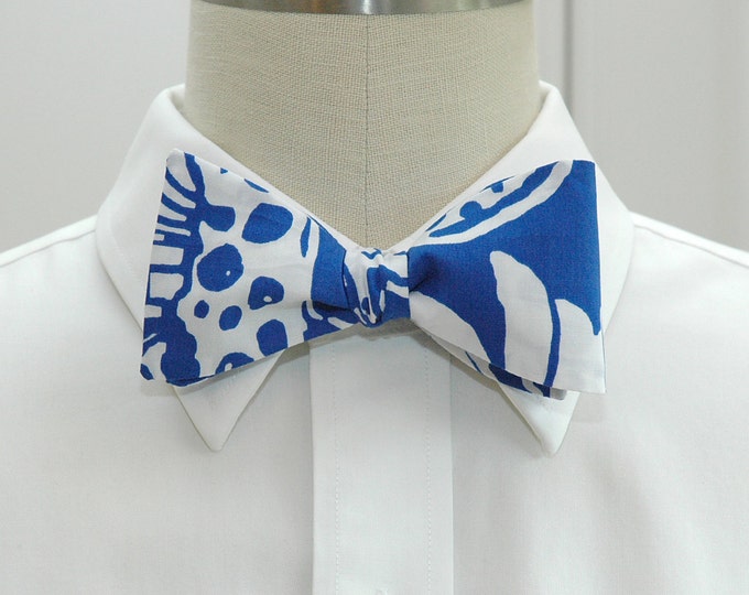 Bow Tie, royal blue/white  print bow tie, wedding bow tie, groom/groomsmen bow tie, cobalt blue/white bow tie, retro floral bow tie