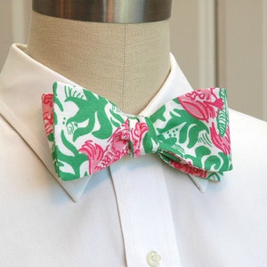 Bow Tie, cockatoos, pink/green print, parrot bow tie, bird bow tie, wedding bow tie, groom/groomsman bow tie, bird lover, retro image 3