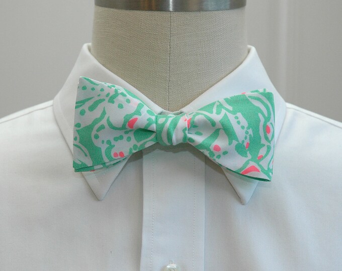 Bow Tie, mint green, white bow tie, wedding bow tie, groom/groomsmen bow tie, Easter/Kentucky Derby bow tie, prom/formals bow tie