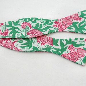 Bow Tie, cockatoos, pink/green print, parrot bow tie, bird bow tie, wedding bow tie, groom/groomsman bow tie, bird lover, retro image 4