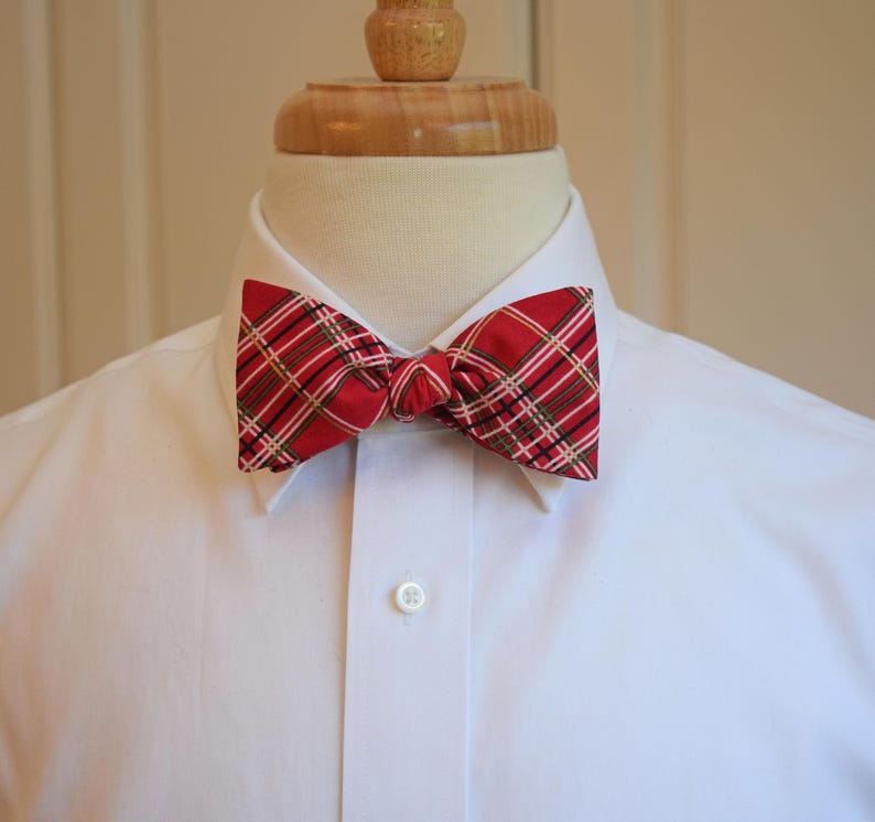 men/'s Xmas gift green plaid bow tie festive greengold plaid bow tie green Christmas bow tie Men/'s Bow Tie greengold holiday bow tie