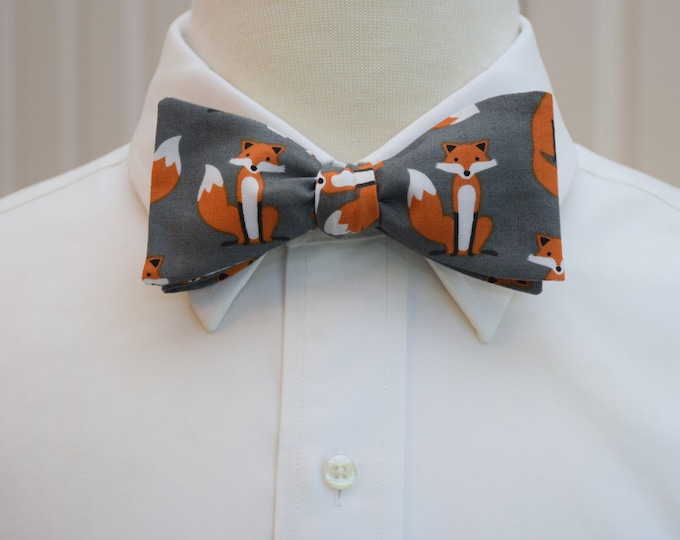 Bow Tie, gray fox bow tie, zoo wedding bow tie, vet bow tie, animal lover bow tie, fox lover bow tie, cute foxes tie, tuxedo accessory