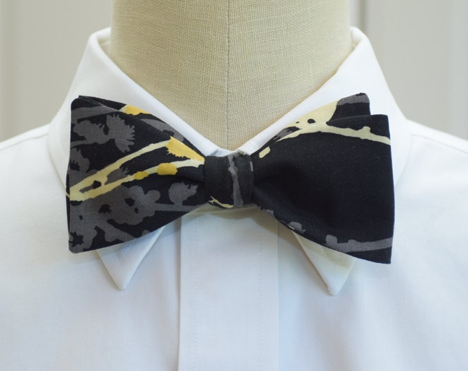 Bow Tie, black and gold, bird bow tie, tuxedo accessory, wedding bow tie, groom bow tie, formal menswear, elegant mens gift, prom wear