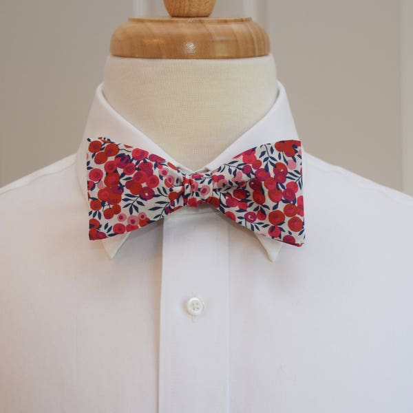 Bow Tie, Liberty of London, scarlet/ivory/navy berries Wiltshire print, groomsmen/groom bow tie, wedding bow tie, tuxedo accessory