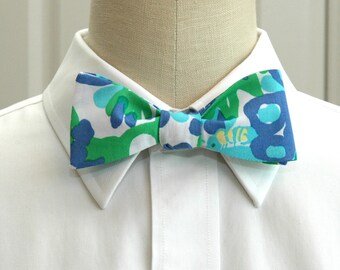 Bow Tie, blue/green floral bow tie, wedding bow tie, groom bow tie,  groomsmen gift, prom/formals bow tie, spring/summer wedding