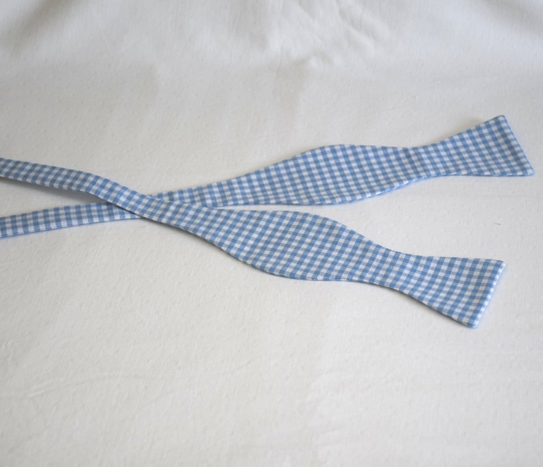 traditional bow tie Men/'s Bow Tie groomsmen gift checked bow tie groom bow tie blue bow tie wedding bow tie blue and white gingham