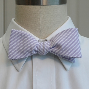 Bow Tie, lilac seersucker, self tie, lavender bowtie, purple bow tie, wedding bow tie, groom bow tie, groomsmen gift, summer bow tie,