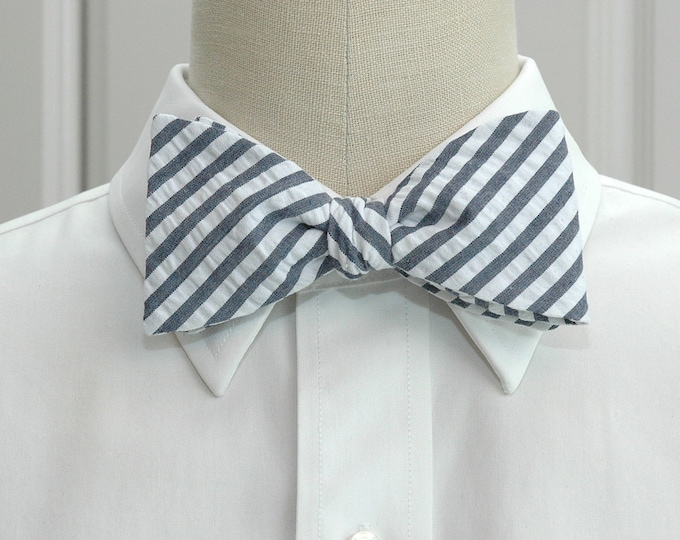 Bow Tie, navy giant seersucker, wedding party tie, groom bow tie, groomsmen gift, striped bow tie, wedding accessory, self tie bow tie