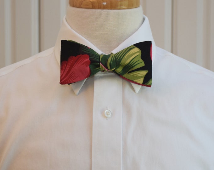 Bow Tie, Hawaiian print bow tie, black/green/yellow/red/pink floral bow tie , tropical bow tie, wedding bow tie, groom/groomsmen bow tie,