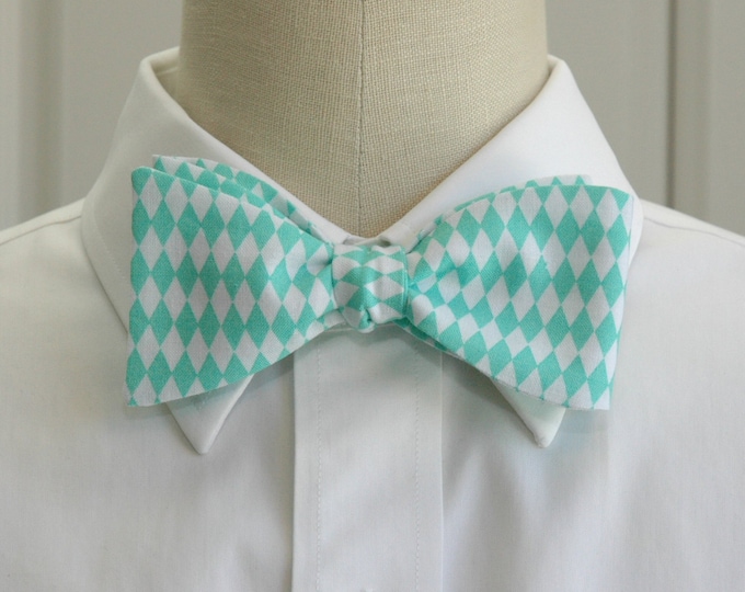 Bow Tie, turquoise/white harlequin diamonds, geometric print bow tie, wedding party wear, groom/groomsmen bow tie, prom bow tie,