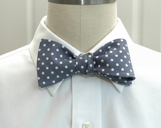 Bow Tie, grey with white polka dots bow tie, steel gray bow tie, wedding bow tie, groom bow tie, groomsmen gift, classic gray bow tie