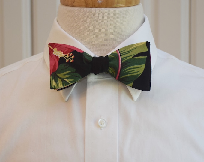 Bow Tie, Hawaiian print bow tie, black/green/yellow/red/pink floral bow tie , tropical bow tie, wedding bow tie, groom/groomsmen bow tie,