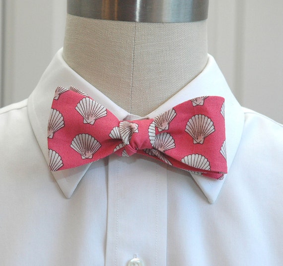 Bow Tie, Coral With Ivory Shells, Beach Wedding Bow Tie, Groom Bow