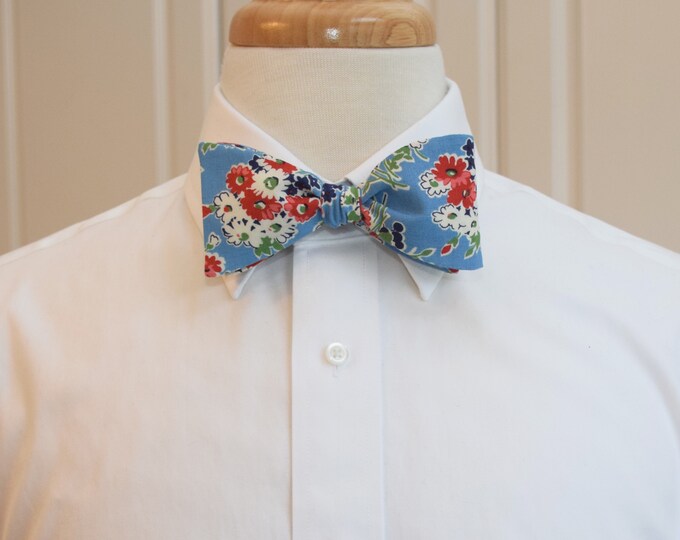 Bow Tie, red/white/blue floral, groom/groomsmen bow tie, spring bow tie, bunch of flowers bowtie, wedding bow tie, cornflower blue tie