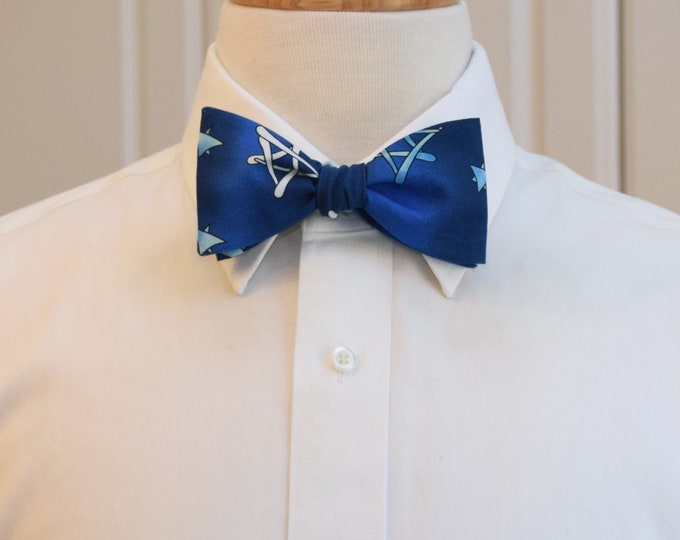 Bow Tie, Hanukkah, Star of David, holiday, blue, white, holiday bow tie, Chanukah, Jewish holiday, Hanukkah gift, religious