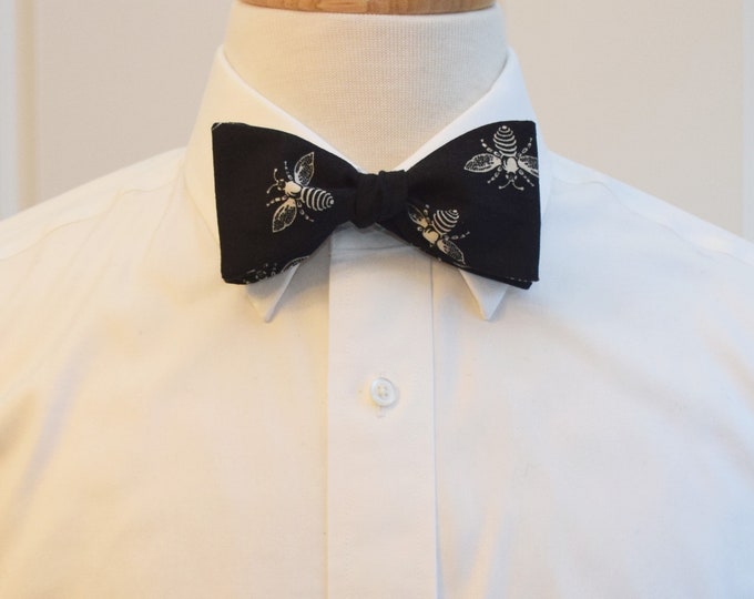 Bow Tie, black/ivory bees, ebony/ivory bow tie, bee lovers gift, wedding/groom bow tie, groomsman gift, elegant honey bee bow tie