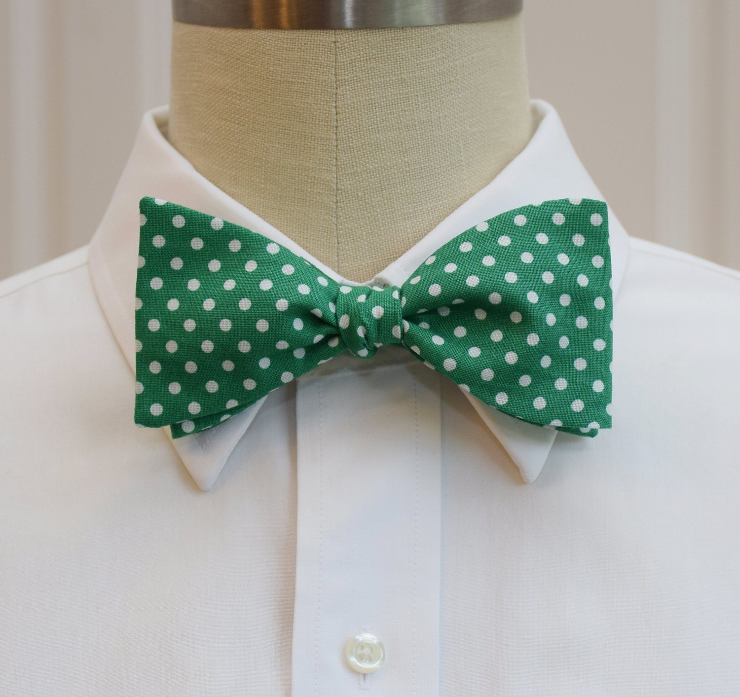 Men's Bow Tie, emerald green with white polka dots, kelly green bow tie ...