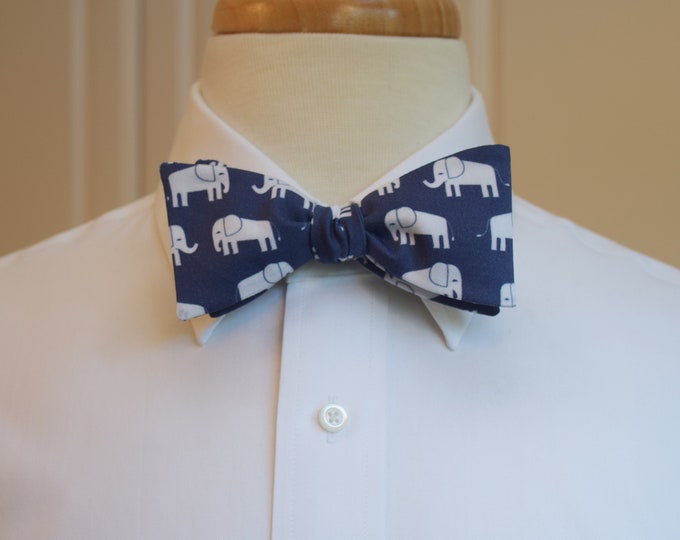 Bow Tie, navy with white elephants, zoo wedding bow tie, elephant lover gift, navy/white elephant bow tie, Republican elephant gift