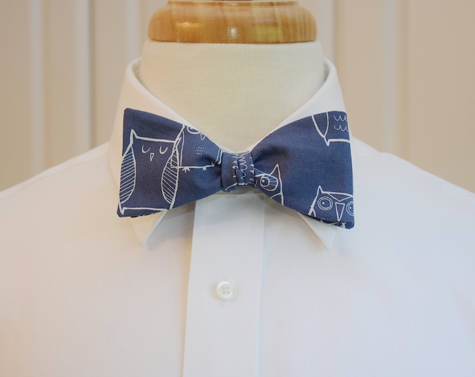 Bow Tie in blue with little white owls, Rice graduate gift, zoo wedding bow tie, owl lover bow tie, owl lover's gift, steel blue tie