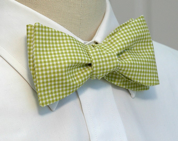 Bow Tie, lime mini gingham bow tie, wedding bow tie, groom bow tie, groomsmen gift, lime green bow tie, green white bow tie, prom tie