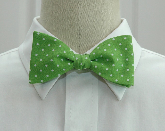 Men's Bow Tie, kiwi green with white pin dots bow tie, bright green bow tie, wedding bow tie, groom bow tie, groomsmen gift, prom bow tie