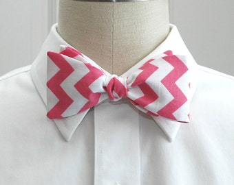 Bow Tie with pink chevrons, geometric print bow tie, wedding party wear, groomsmen gift, groom bow tie, rose pink chevrons bow tie