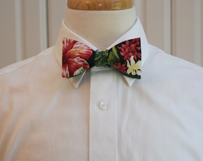 Bow Tie, Hawaiian print bow tie, black/green/ivory/red floral bow tie , tropical bow tie, wedding bow tie, groom/groomsmen bow tie,