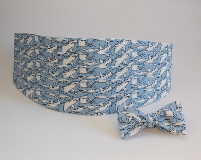 Cummerbund & Bow Tie, sharks, pale blue/white, wedding party menswear, beach wedding, lawyer gift, groom/groomsmen gift, great white shark