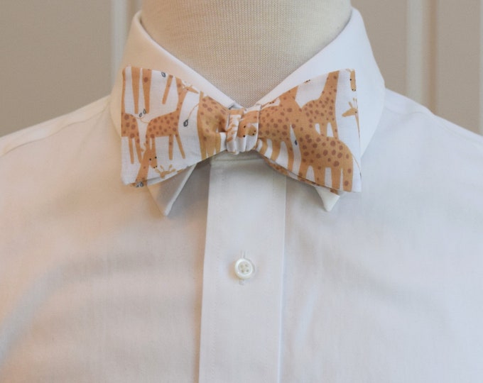 Bow Tie, giraffes design, brown/white, animal lover gift, safari tie, cute giraffes, Africa bow tie, zoo bow tie