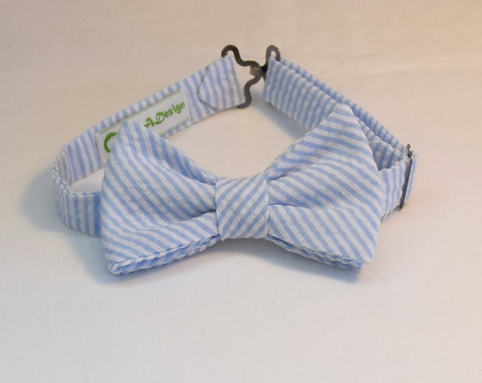 Boy's Bow Tie, pale blue seersucker, father/son matching ties, wedding accessory, toddler bow tie, ring bearer bow tie, Easter bow tie,