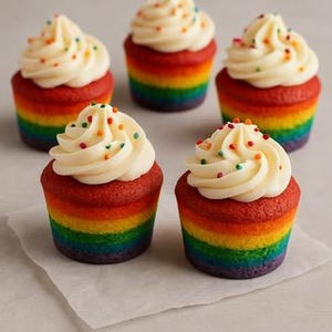 La mejor receta para cupcakes saludables del orgullo arcoíris