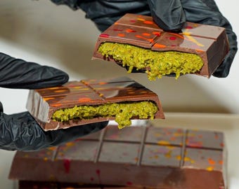 Recette de chocolat à la pistache de Dubaï : kataifi et beurre de cacao (téléchargement PDF)