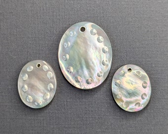 Mother of Pearl Focal Beads, Set of 3, Flat Oval, Engraved, Artisan Handmade, Necklace/Earring, 26x20mm (2pc)/35x30mm (1pc) - ID 2773-4-SET3