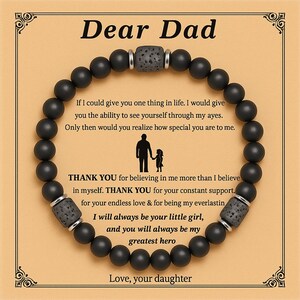 Armband met lavasteenkralen en liefdeskaart – natuursteencadeau voor vader, verjaardag of Vaderdag