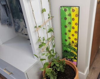 Lightweight Space-Saving Indoor/Outdoor Garden Trellis - Hangable Wooden Plant Support - Jute Rope
