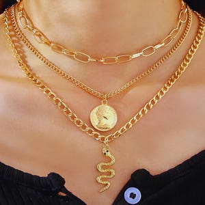 Gold Layered Snake Necklace Set – Coin Pendant Chain, Geometric Statement Jewelry, Gothic Gold Choker, Trendy Boho Necklace for Women