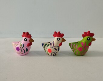 Peruvian Mini Chicken Ceramic Clay Figurine Ornament & Bead Handmade Handpainted Collectable New Art Peru Folk