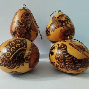 Peruvian Carving Gourd Ornament Christmas Tree Fine Handmade Handpainted Folck Art Peru Choose your Ornament *Perfect gift for Christmas*