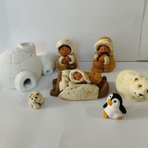 Small Peruvian Nativity Scene Christmas Clay Ornament 8 pieces Ceramic Fine Original Handmade Handpainted  Nativity Set  Peru Folk Art New