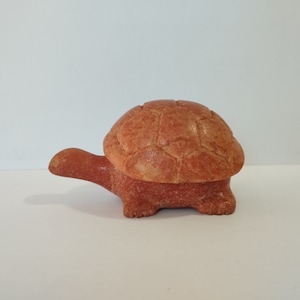 Peruvian Turtle Carved Huamanga Stone Alabaster Figurine Turtle Carving Hand Carved Handmade Collectable New Art Peru Box Turtle
