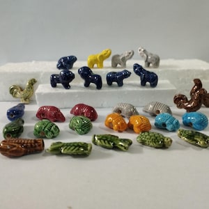 10個のペルーの陶器の動物のビーズ粘土の混合モデル手作りの新しい芸術ペルー。ミニチュアペルーの陶器の動物のビーズあなたの動物のビーズを選択してください