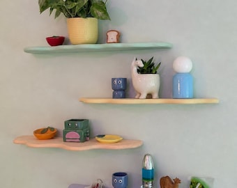 Floating Wavy Wall Shelf - Funky Maximalist Decor - Pastel Wood Nursery Shelf - Aesthetic Kids Room Decor - 55cm Floating Bookshelf