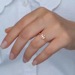 Adjustable Snowflake Ring – Sterling Silver Winter Jewelry for Women with Beaded Band, Dainty Christmas Gift Idea