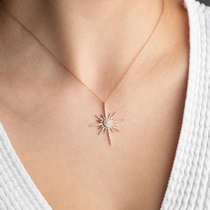 Collier étoile du Nord en or rose : pendentif céleste CZ