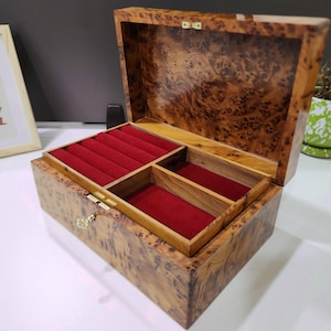 Thuya Burl Lockable CUSTOM JEWELRY BOX, 10x7 Moroccan Wooden Keepsake Box, Antique Jewellery Box, Ring Box, Thuya Watch Box, Velvet Gift Box